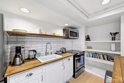 2107 N 63rd Street, Seattle, WA 98103 - Photo 14