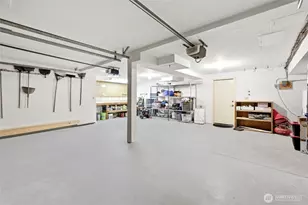 2107 N 63rd St, Seattle, WA 98103 - Photo 38