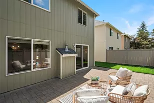 8830 Wallingford Ln NE, Lacey, WA 98516 - Photo 2