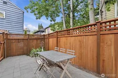 3444 34th Avenue W, Seattle, WA 98199 - Photo 18