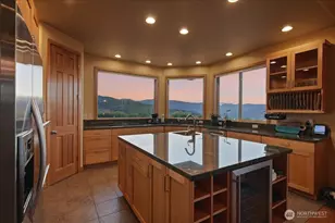 825 Hawks Meadow Rd, Chelan, WA 98816 - Photo 10