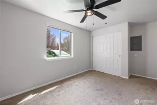 10214 13th Ave Ct E, Tacoma, WA 98445 - Photo 16
