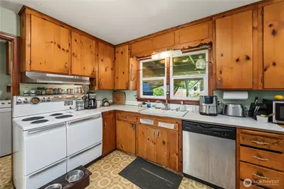 8446 E B Street, Tacoma, WA 98445 - Photo 14