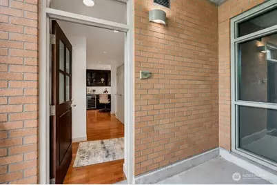 10610 NE 9th Place #400, Bellevue, WA 98004 - Photo 2