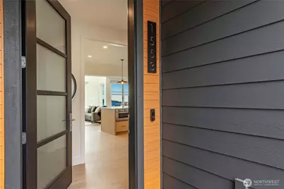 1553 Mitchell Avenue #3, Blaine, WA 98230 - Photo 2