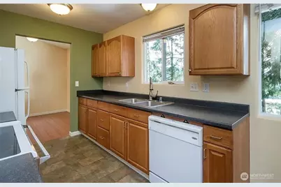 6461 NE 181st Street, Kenmore, WA 98028 - Photo 12