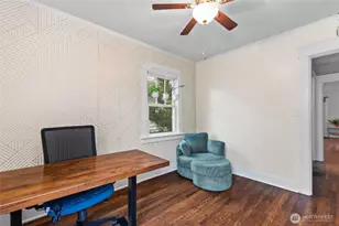 731 N 80th St, Seattle, WA 98103 - Photo 26