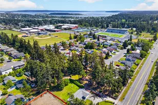 710 NW Heller St, Oak Harbor, WA 98277 - Photo 6