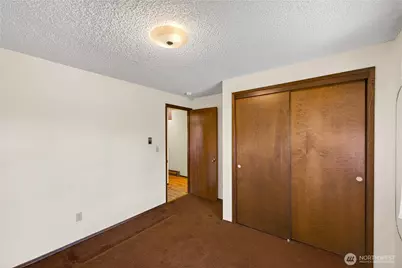710 NW Heller Street, Oak Harbor, WA 98277 - Photo 22