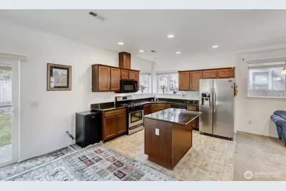 1328 E 51st St, Tacoma, WA 98404 - Photo 8