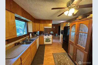 402 W Maple Street, Sequim, WA 98382 - Photo 14