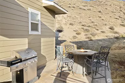 9205 Red Cliff Drive NW #B50, Quincy, WA 98828 - Photo 32
