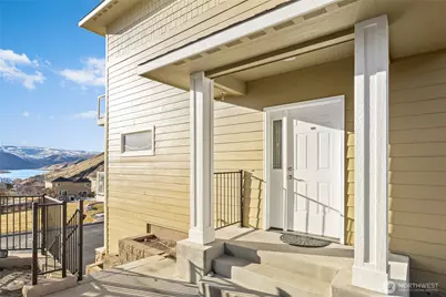 9205 Red Cliff Drive NW #B50, Quincy, WA 98828 - Photo 4