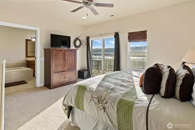9205 Red Cliff Drive NW #B50, Quincy, WA 98828 - Photo 14