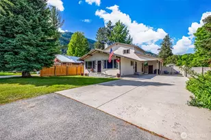 208 W, Leavenworth, WA 98826 - Photo 2