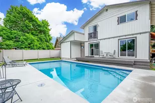 208 W, Leavenworth, WA 98826 - Photo 1