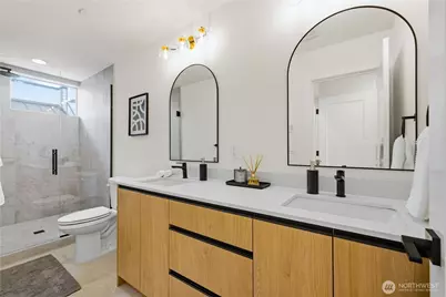 3817 C Fremont Avenue N, Seattle, WA 98103 - Photo 20