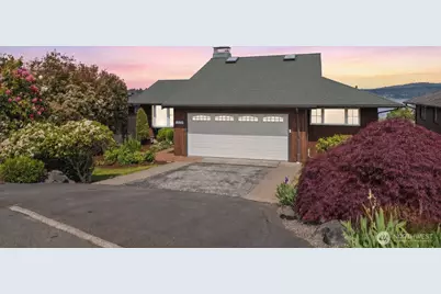 10468 Forest Avenue S, Seattle, WA 98178 - Photo 2