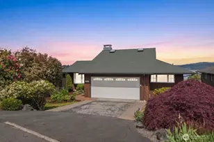 10468 Forest Ave S, Seattle, WA 98178 - Photo 2