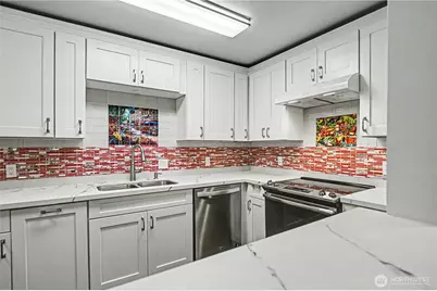 13616 NE 7th Street #E3, Bellevue, WA 98005 - Photo 6
