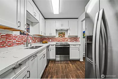 13616 NE 7th Street #E3, Bellevue, WA 98005 - Photo 8