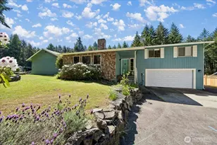 870 Kamus Pl, Fox Island, WA 98333 - Photo 4