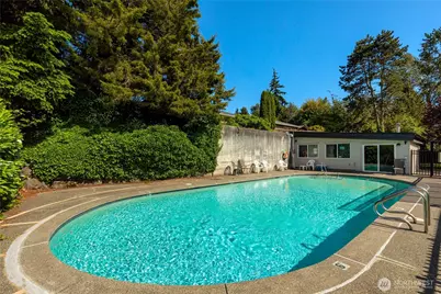 9416 1st Avenue NE #111, Seattle, WA 98115 - Photo 30