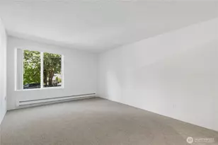 9416 1st Ave NE, Seattle, WA 98115 - Photo 18