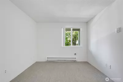 9416 1st Avenue NE #111, Seattle, WA 98115 - Photo 22