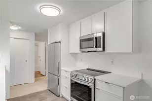 9416 1st Ave NE, Seattle, WA 98115 - Photo 16