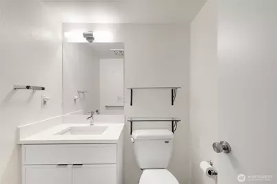 9416 1st Avenue NE #111, Seattle, WA 98115 - Photo 24