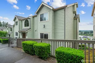 3815 SE 131st Ln SE, Bellevue, WA 98006 - Photo 2