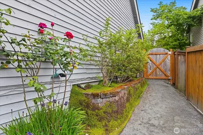 20012 27th Drive SE, Bothell, WA 98012 - Photo 34
