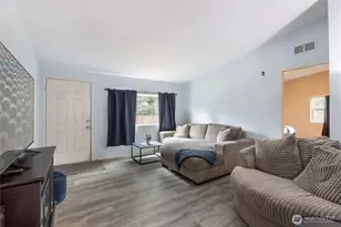 8407 192nd St Ct E, Spanaway, WA 98387 - Photo 2