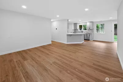 320 213th Place SW, Bothell, WA 98021 - Photo 10