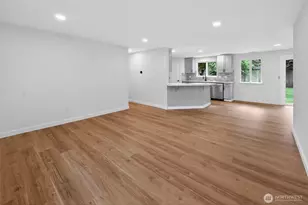 320 213th Pl SW, Bothell, WA 98021 - Photo 10