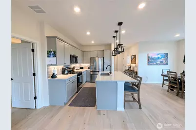 14830 207th Avenue E, Bonney Lake, WA 98391 - Photo 12