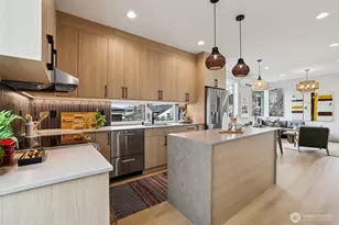 2626 58th Ave SW, Seattle, WA 98116 - Photo 2