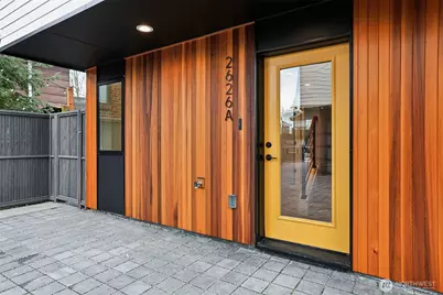 2626 58th Avenue SW #A, Seattle, WA 98116 - Photo 4