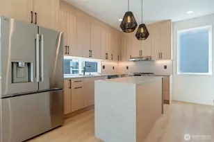 2626 58th Ave SW, Seattle, WA 98116 - Photo 2