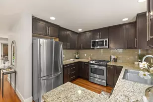 3122 Franklin Ave E, Seattle, WA 98102 - Photo 10