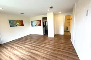 10517 Addison St SW, Lakewood, WA 98499 - Photo 2