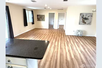 10517 Addison Street SW, Lakewood, WA 98499 - Photo 6