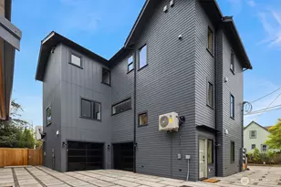 7062 Cleopatra Pl NW, Seattle, WA 98117 - Photo 18