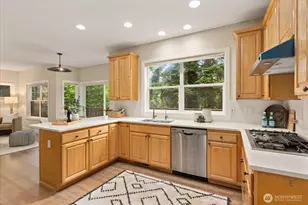 6592 127th Pl SE, Bellevue, WA 98006 - Photo 16