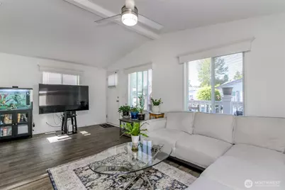 10713 63rd St E #27, Puyallup, WA 98372 - Photo 4