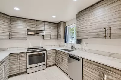 14379 104th Avenue NE, Kirkland, WA 98034 - Photo 6
