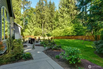 19930 170th Avenue NE, Woodinville, WA 98072 - Photo 36
