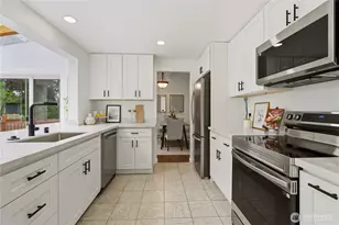 2208 Vashon Ave NE, Renton, WA 98059 - Photo 10