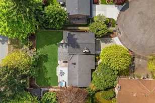 1457 8th Pl S, Edmonds, WA 98020 - Photo 2